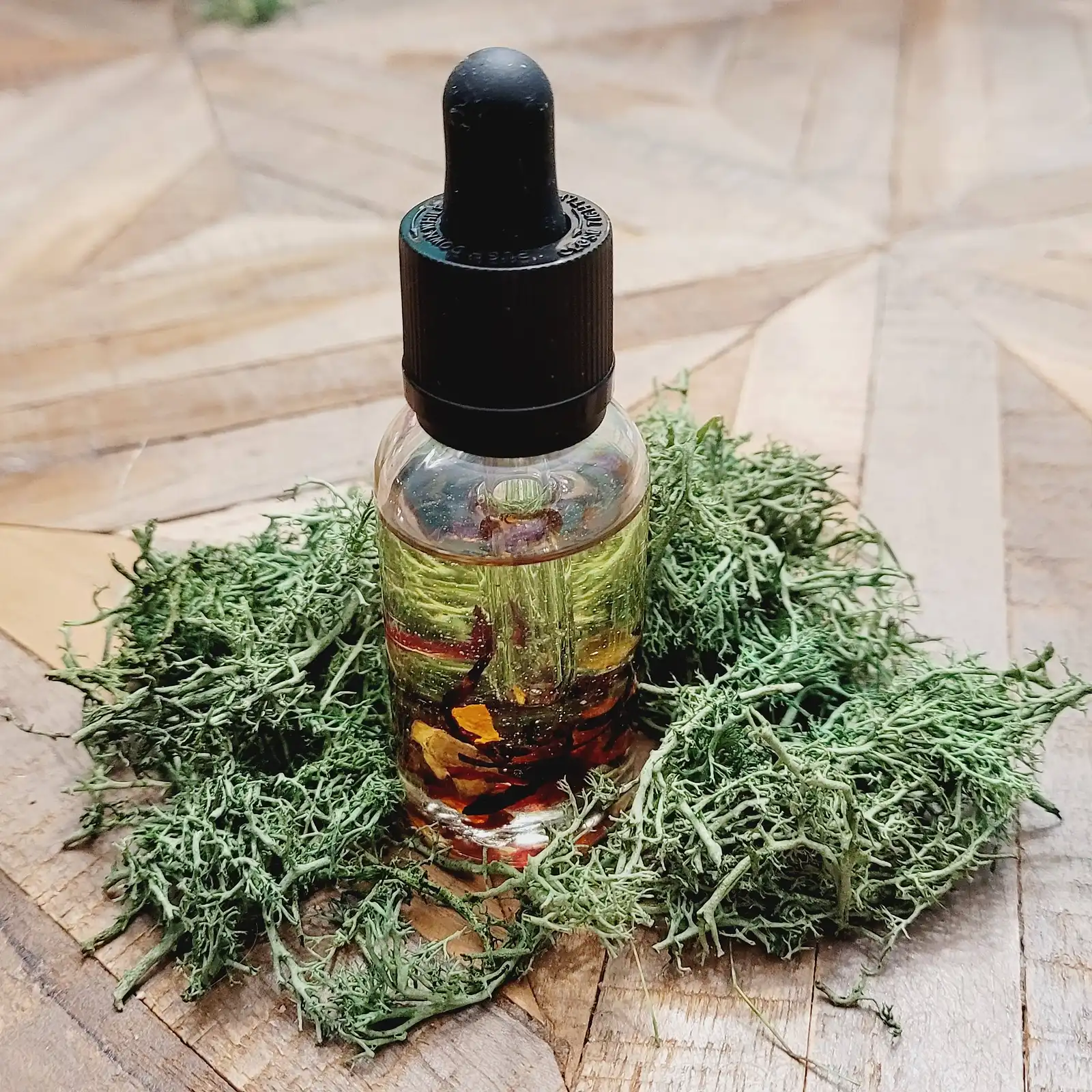 Thumbnail: Face and Body Oil